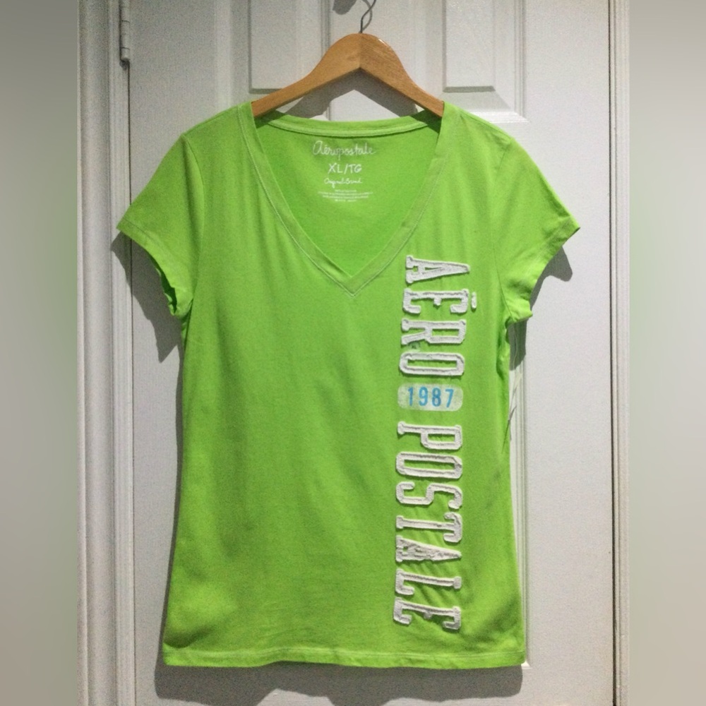 BNWT Aeropostale Bright Lime Cotton Green V-Neck Logo Tee